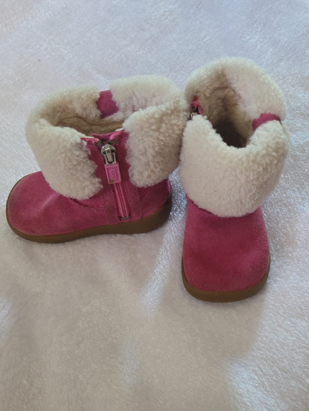 UGG Kids Pink Shearling-Lined Zip Boots 4/5